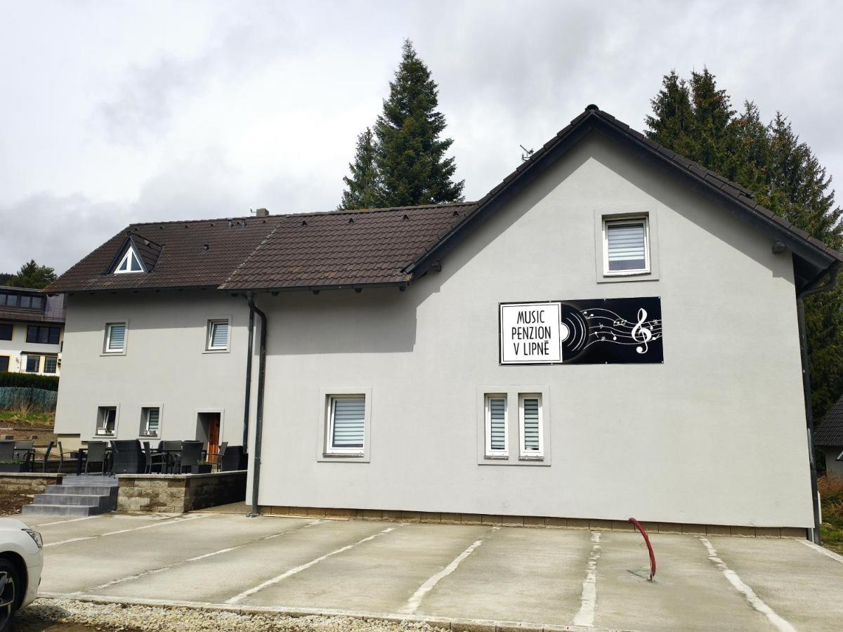 Music Penzion V Lipne Lipno nad Vltavou Exterior foto